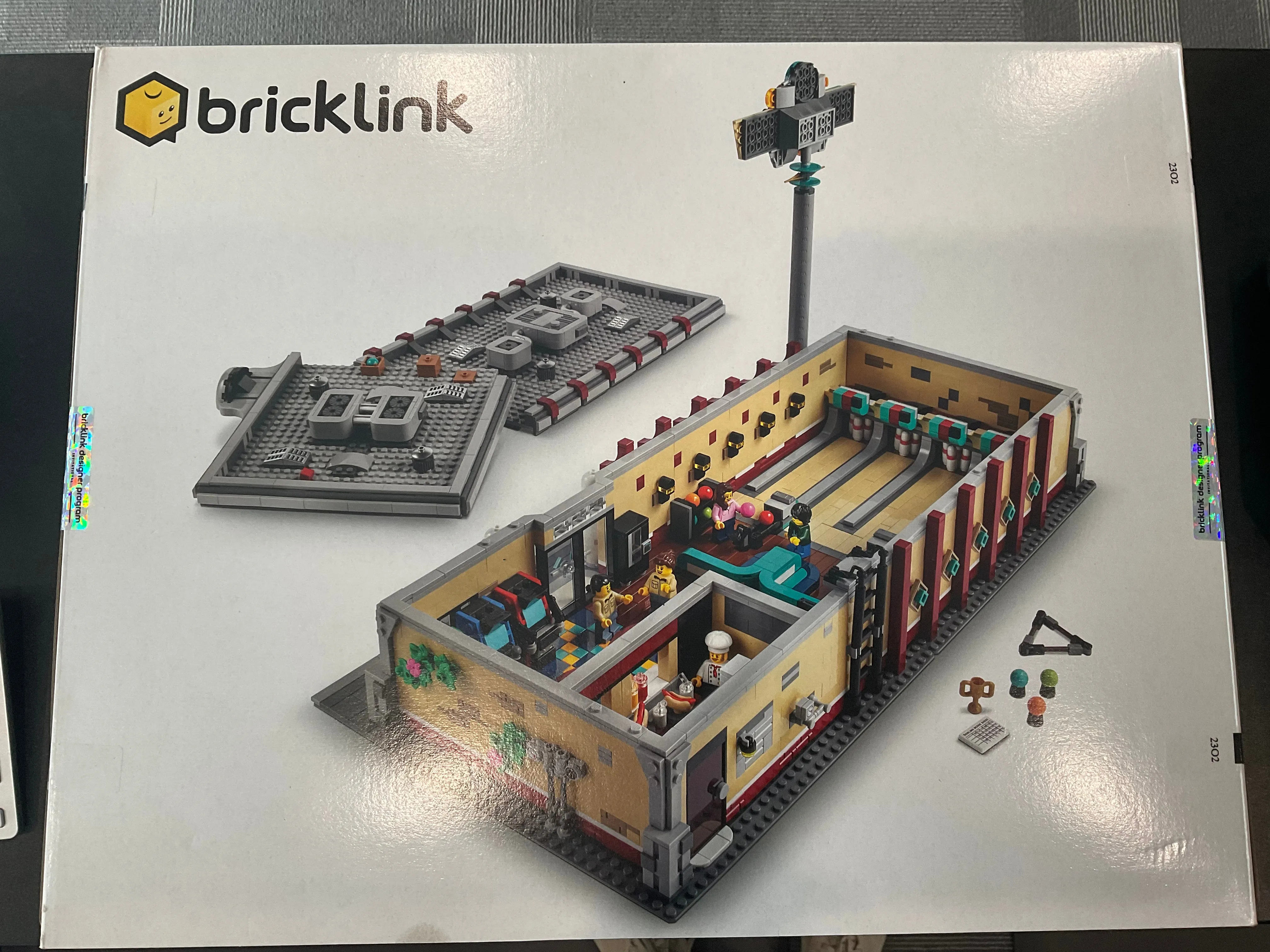 910013 LEGO Retro Bowling Alley