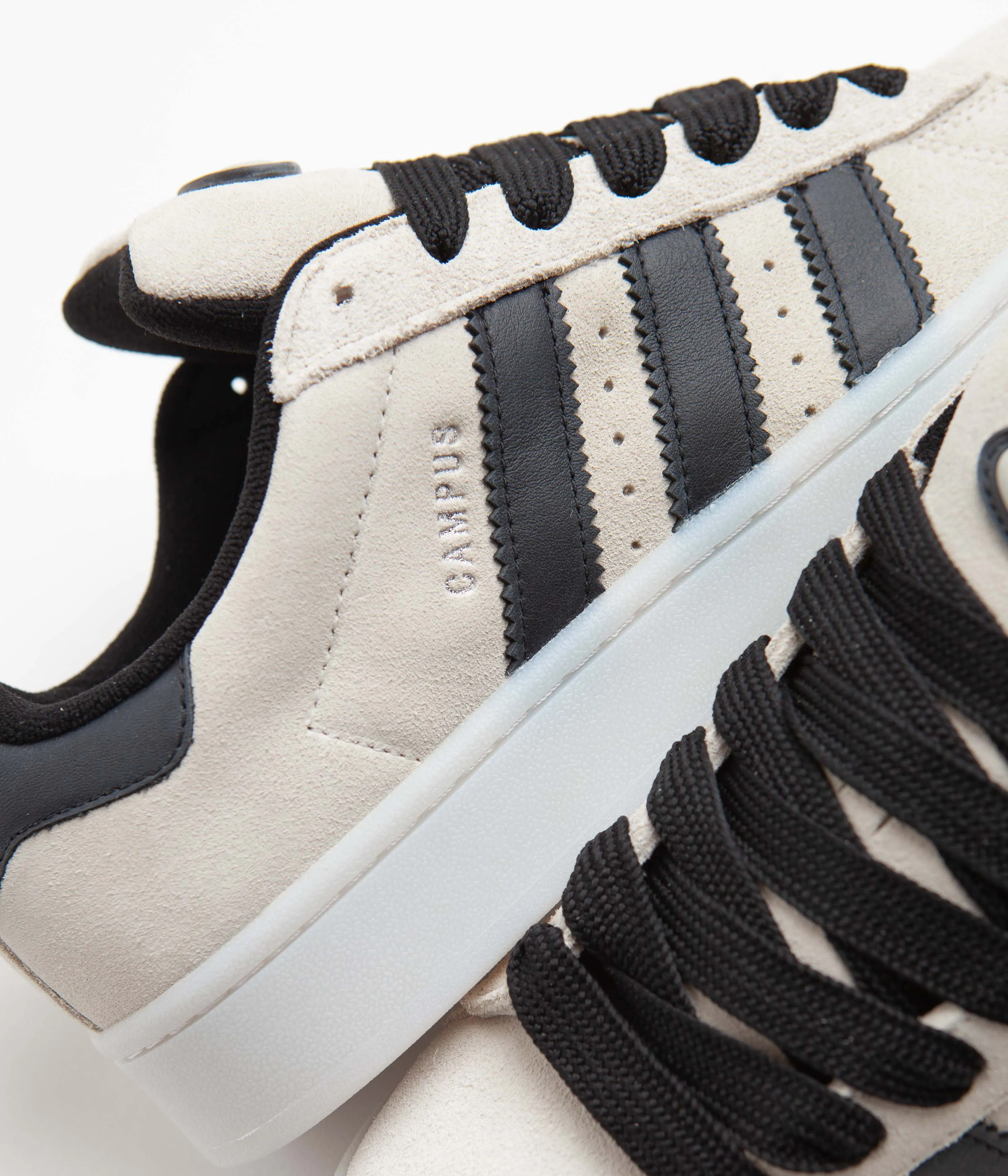 Adidas Campus 00s Shoes - Aluminium / Core Black / Aluminium