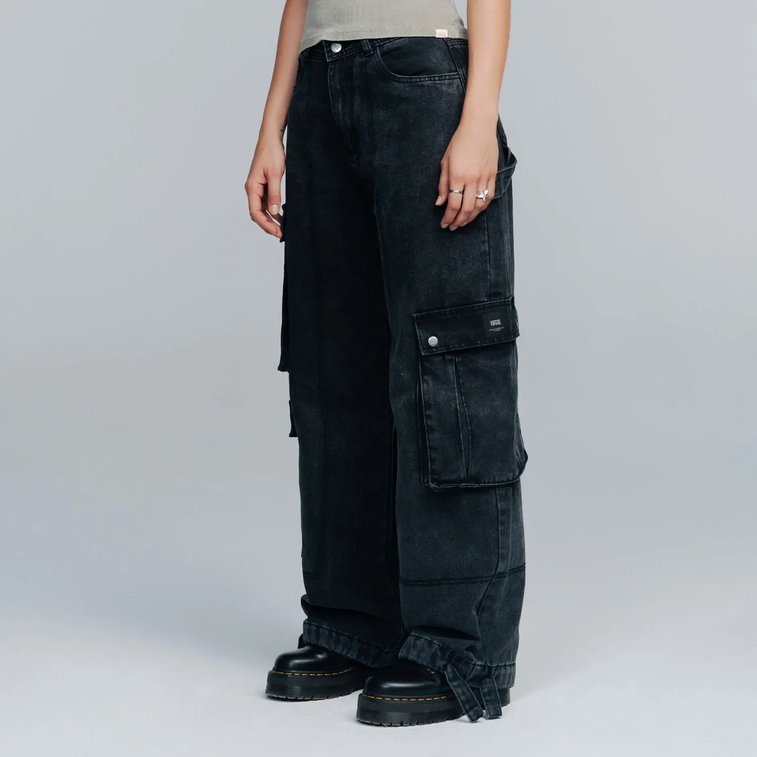 Cargo Multi-Pocket Pants - Washed Black