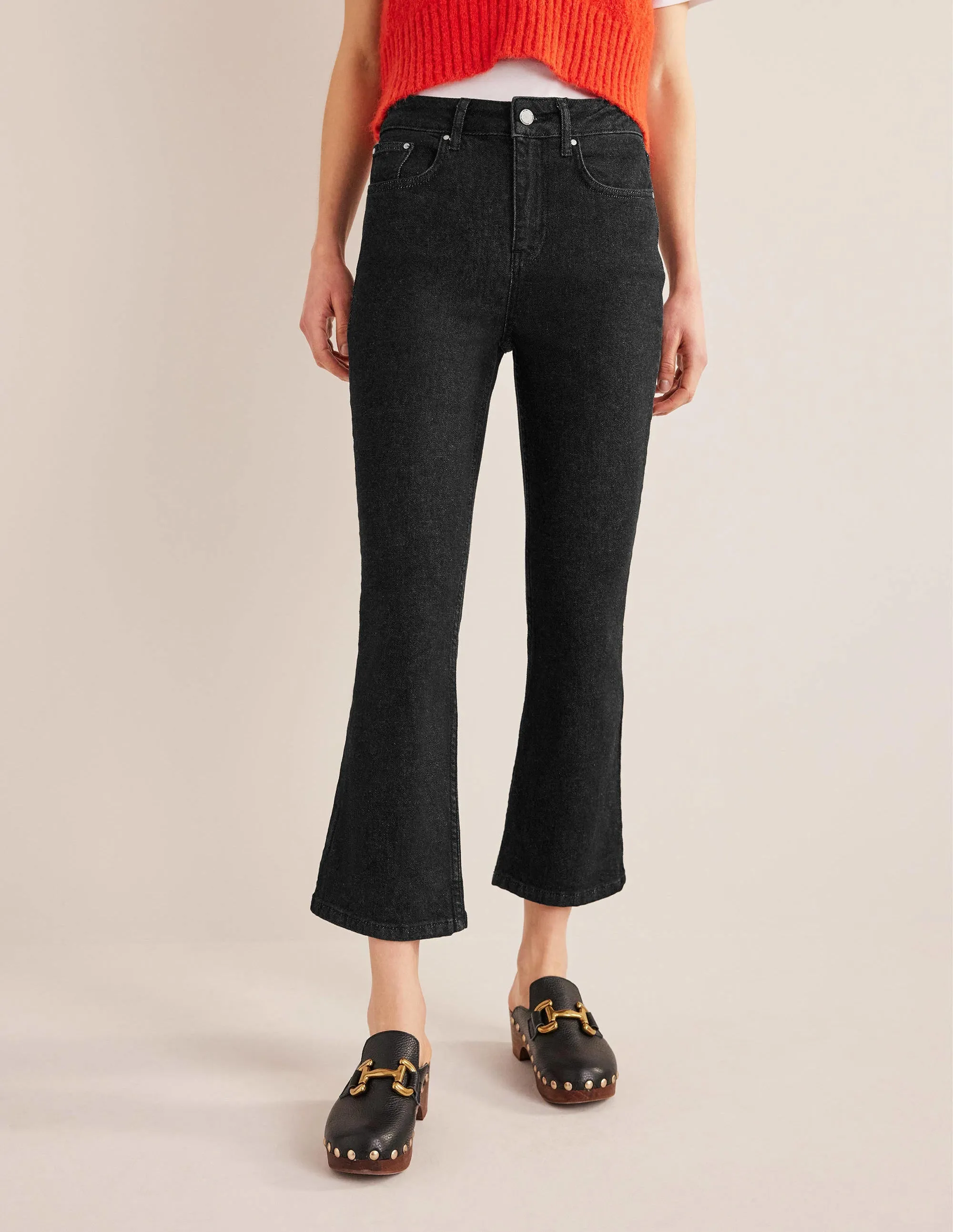 Fitted Cropped Flare Jeans-Black