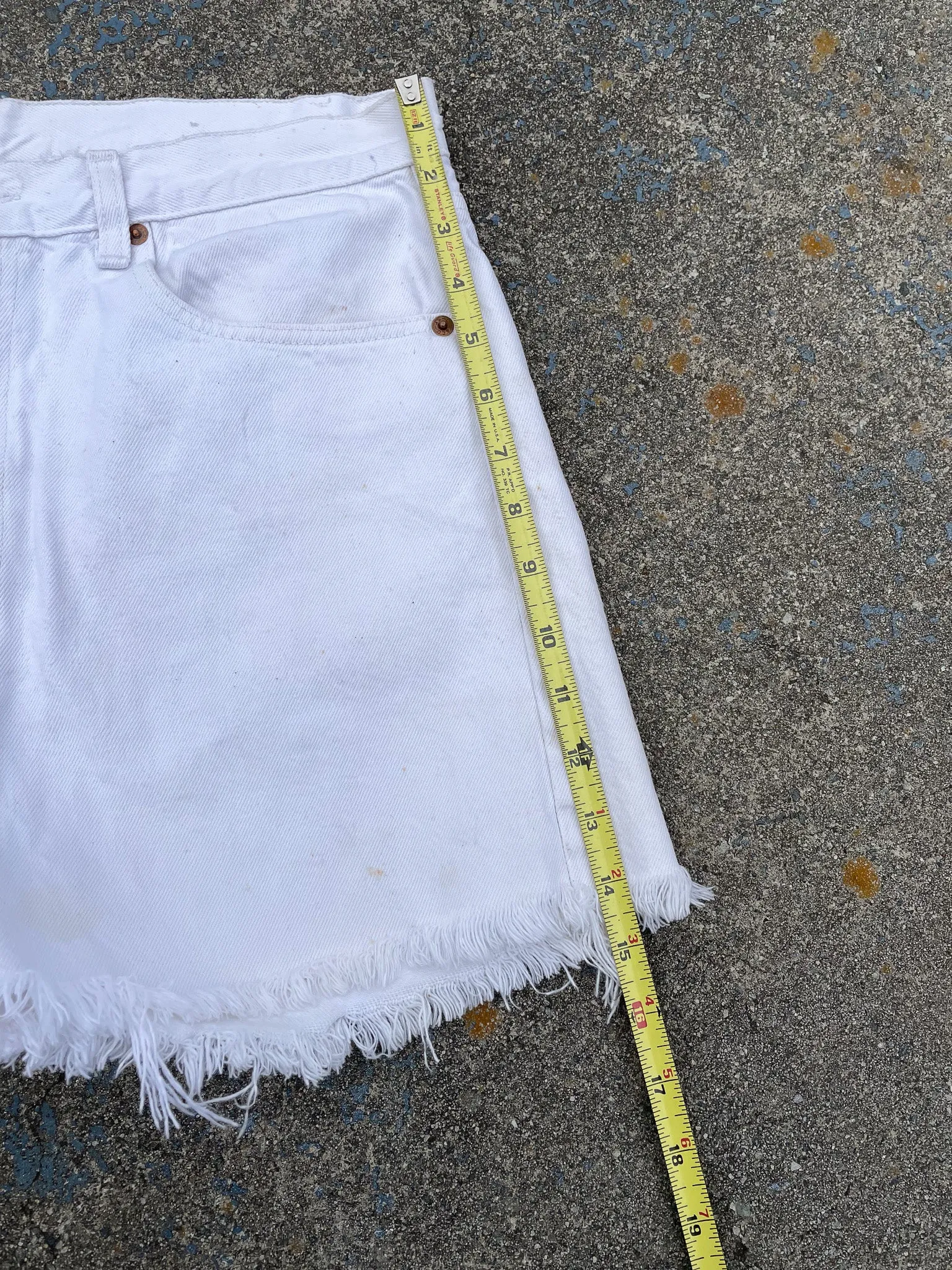 Levi's Cutoff Shorts—[32]