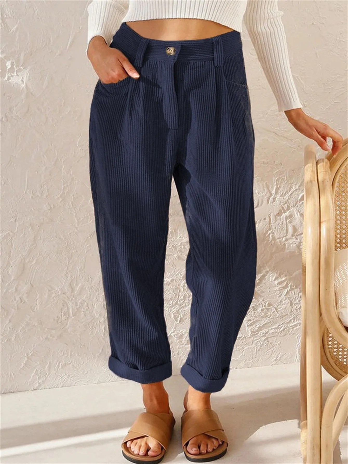 Maelys – Corduroy Trousers with Straight Legs