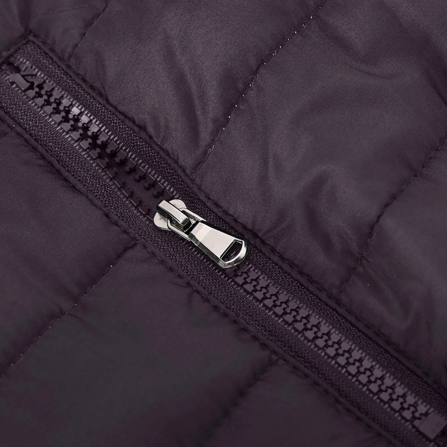 Men's Packable Puffer Jacket Waterproof Hooded Down Coats Quilted Warm Winter Jackets with Zipper Pockets
