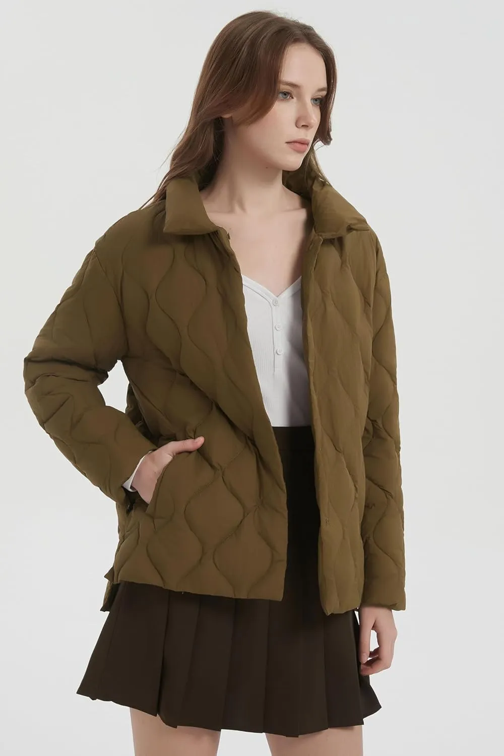 Orolay Women's Oversized Puffer Jacket Lightweight Quilted Down Coat Water Repellent Casual Outerwear