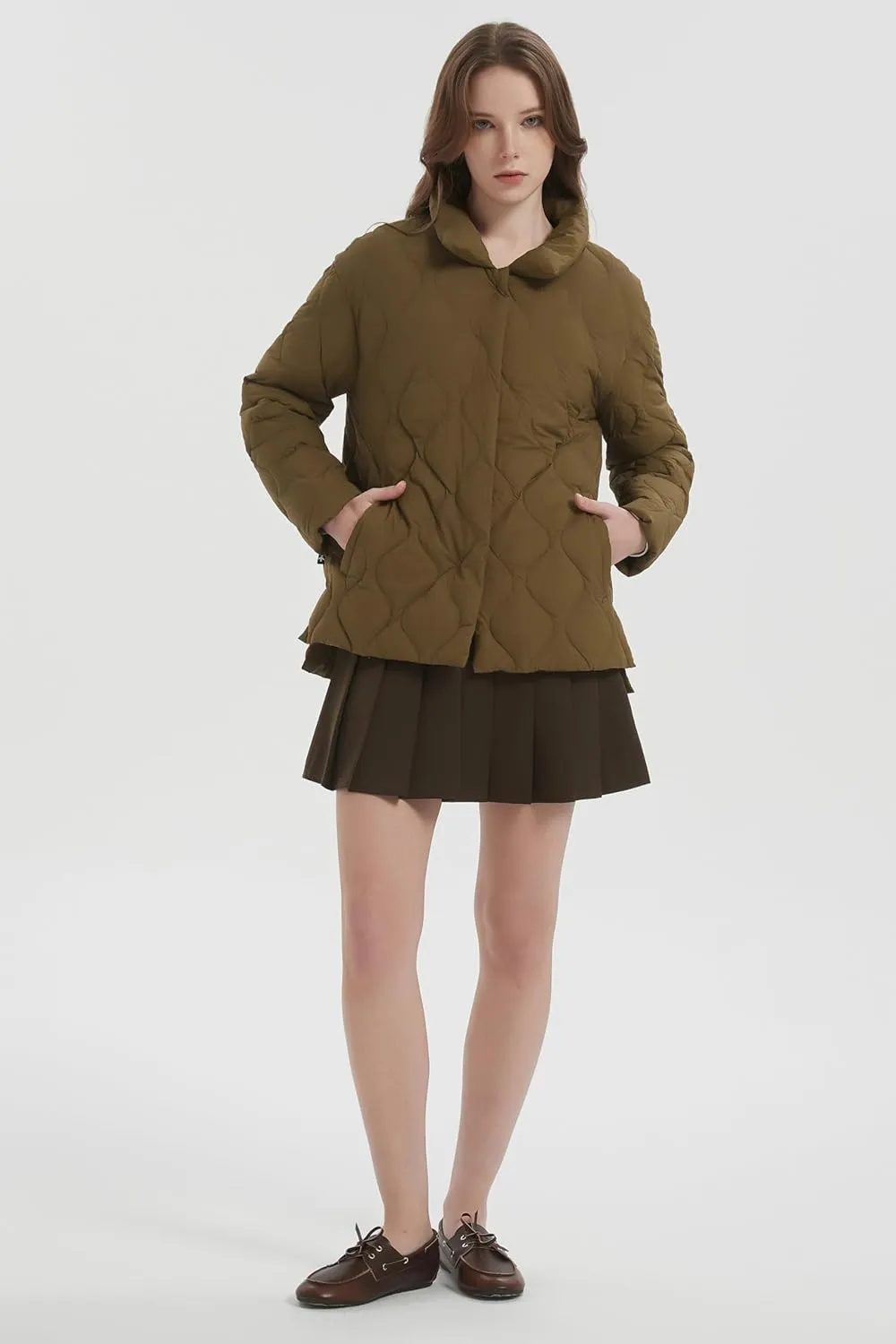 Orolay Women's Oversized Puffer Jacket Lightweight Quilted Down Coat Water Repellent Casual Outerwear