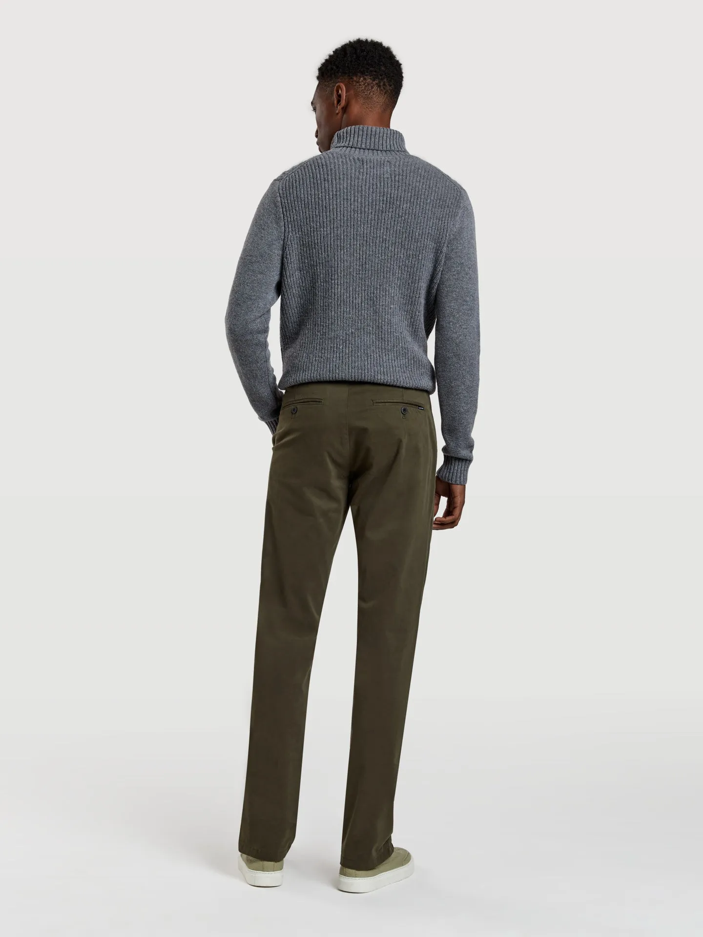 Regular fit basic chino trousers