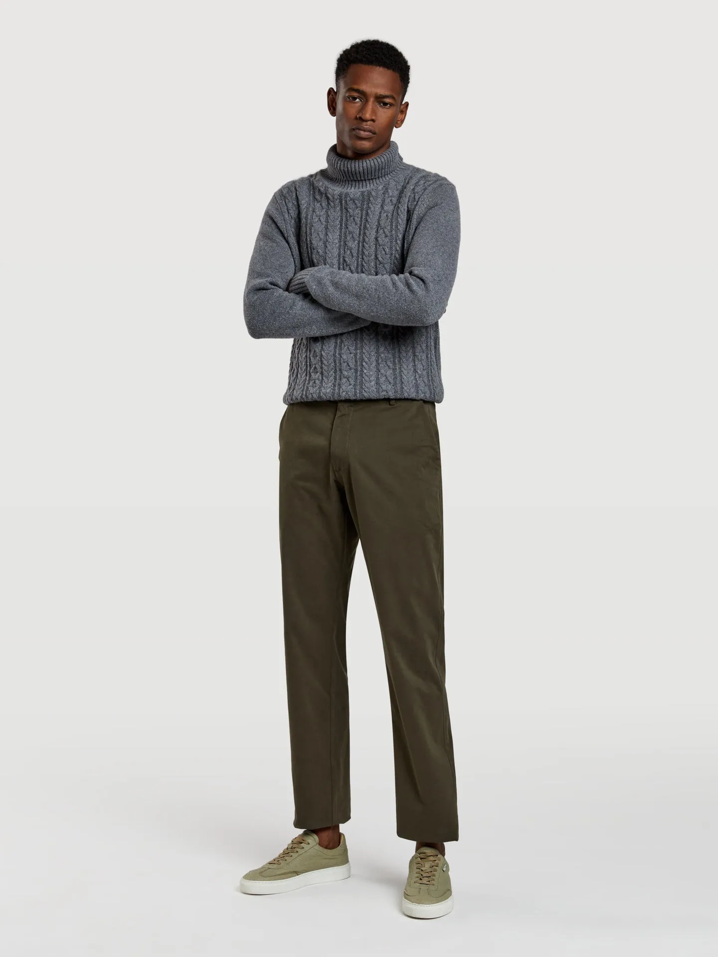 Regular fit basic chino trousers