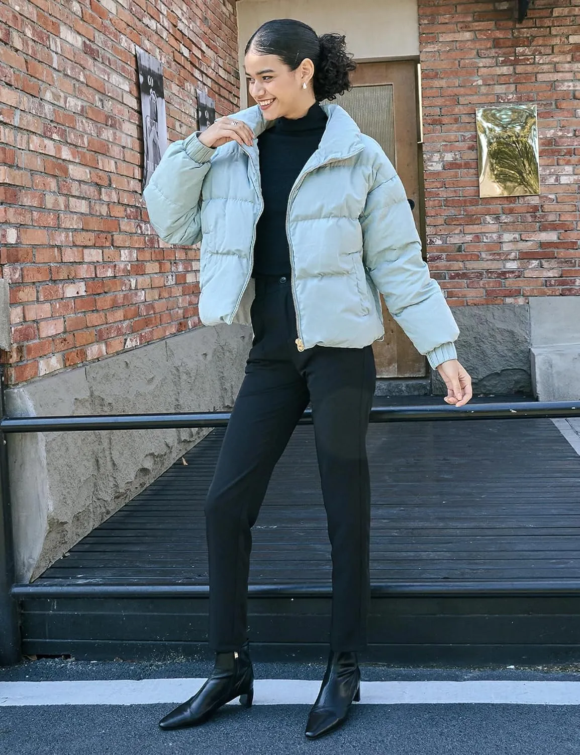 S・DEER Women's Goose Down Jacket Parkas Winter Stand Collar Casual Puffer Down Jacket Quilted Warm Cropped Coat