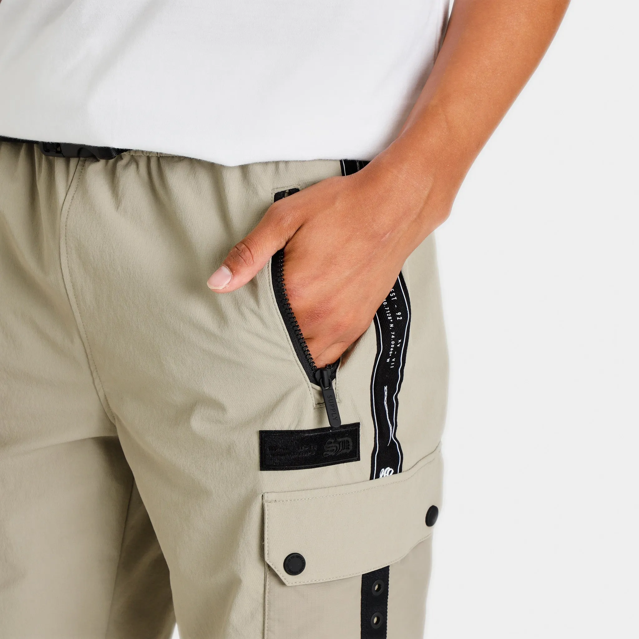 Supply & Demand Float Tact Shorts Black / Grey