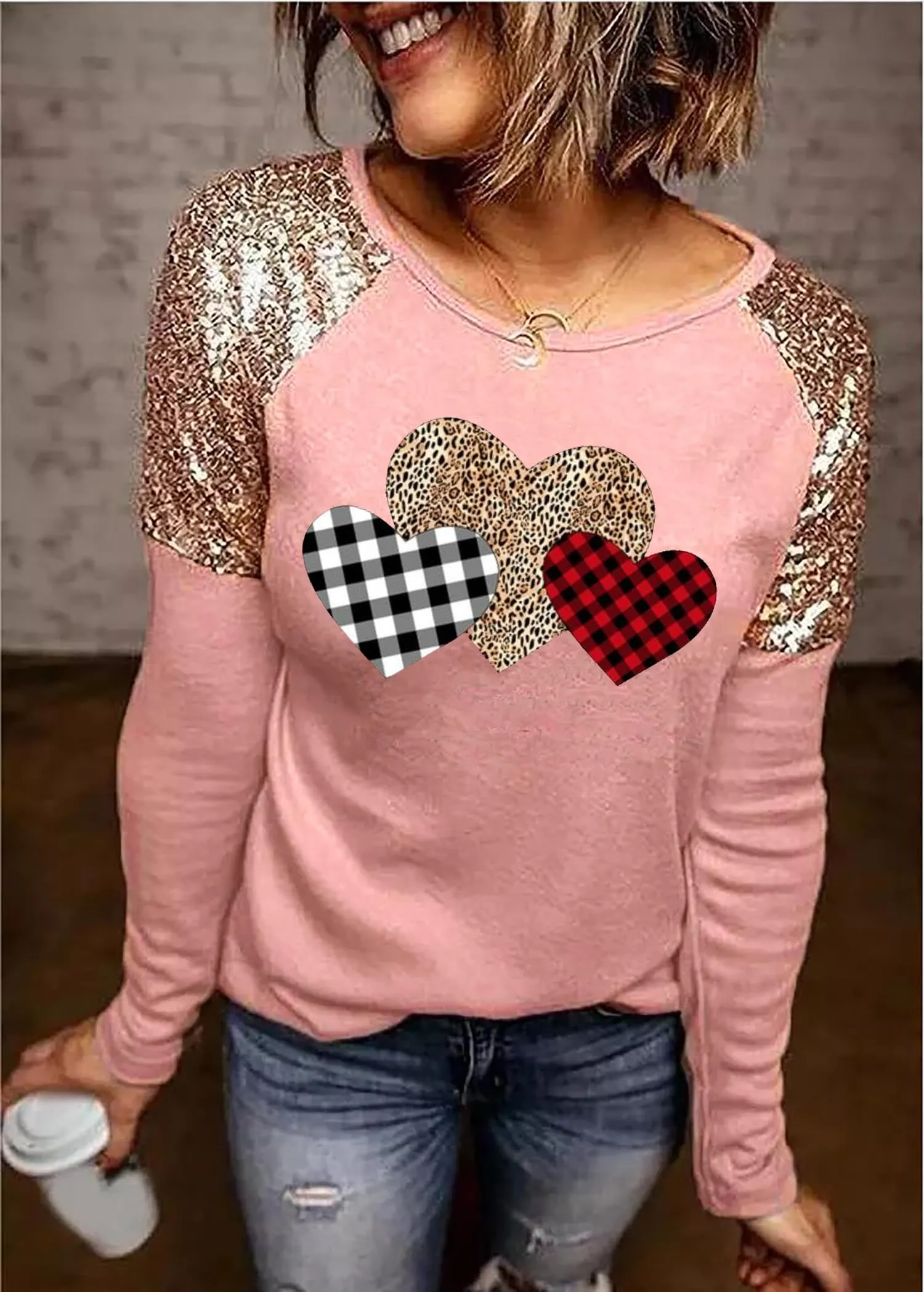 Valentines Day Shirts for Women Funny Plaid Love Heart Graphic Valentines T-Shirt Plaid Striped Splicing Long Sleeve Tops
