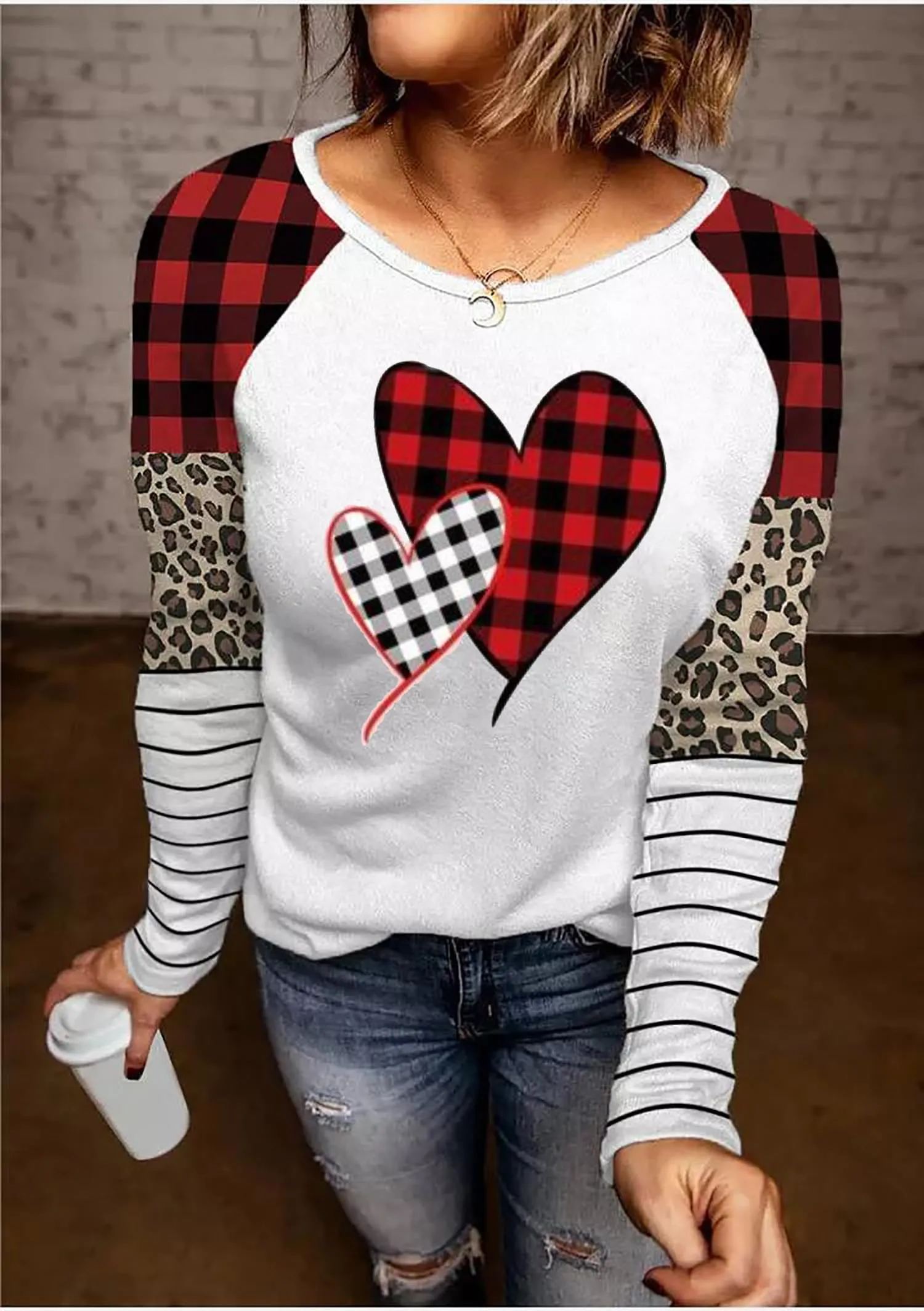 Valentines Day Shirts for Women Funny Plaid Love Heart Graphic Valentines T-Shirt Plaid Striped Splicing Long Sleeve Tops
