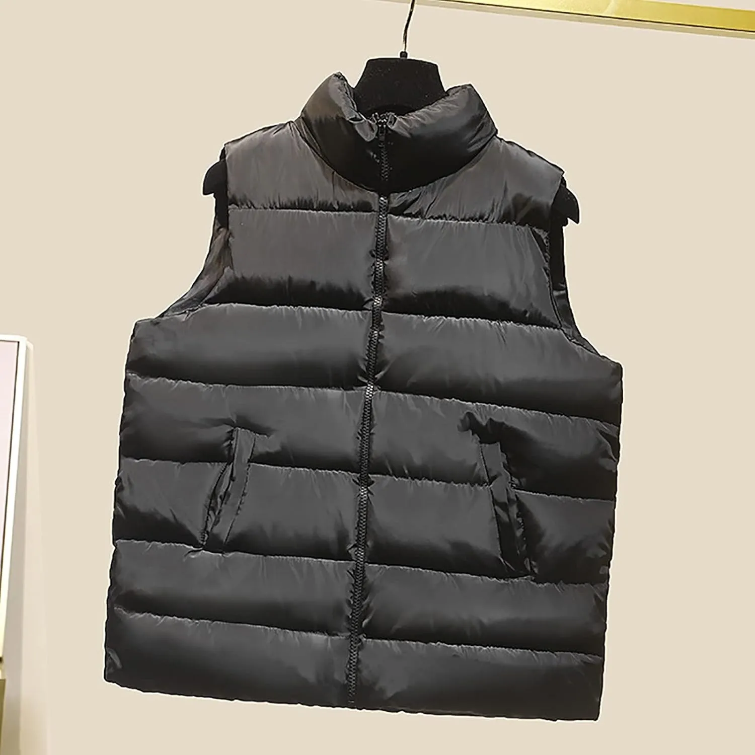 Women's Casual Outerwear Vest Warm Lightweight Puffer Jacket with Pockets Stand Collar Sleeveless Down Outwear Vests