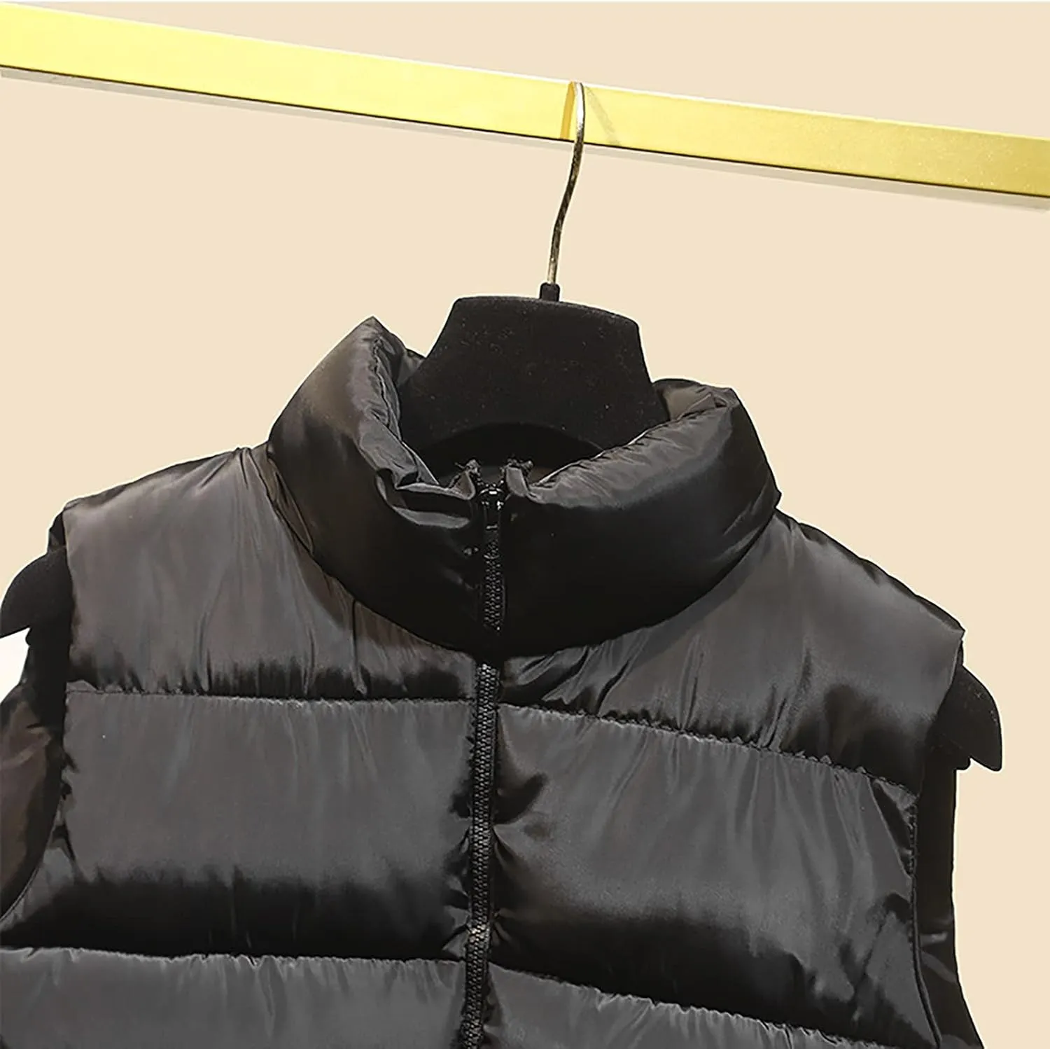 Women's Casual Outerwear Vest Warm Lightweight Puffer Jacket with Pockets Stand Collar Sleeveless Down Outwear Vests