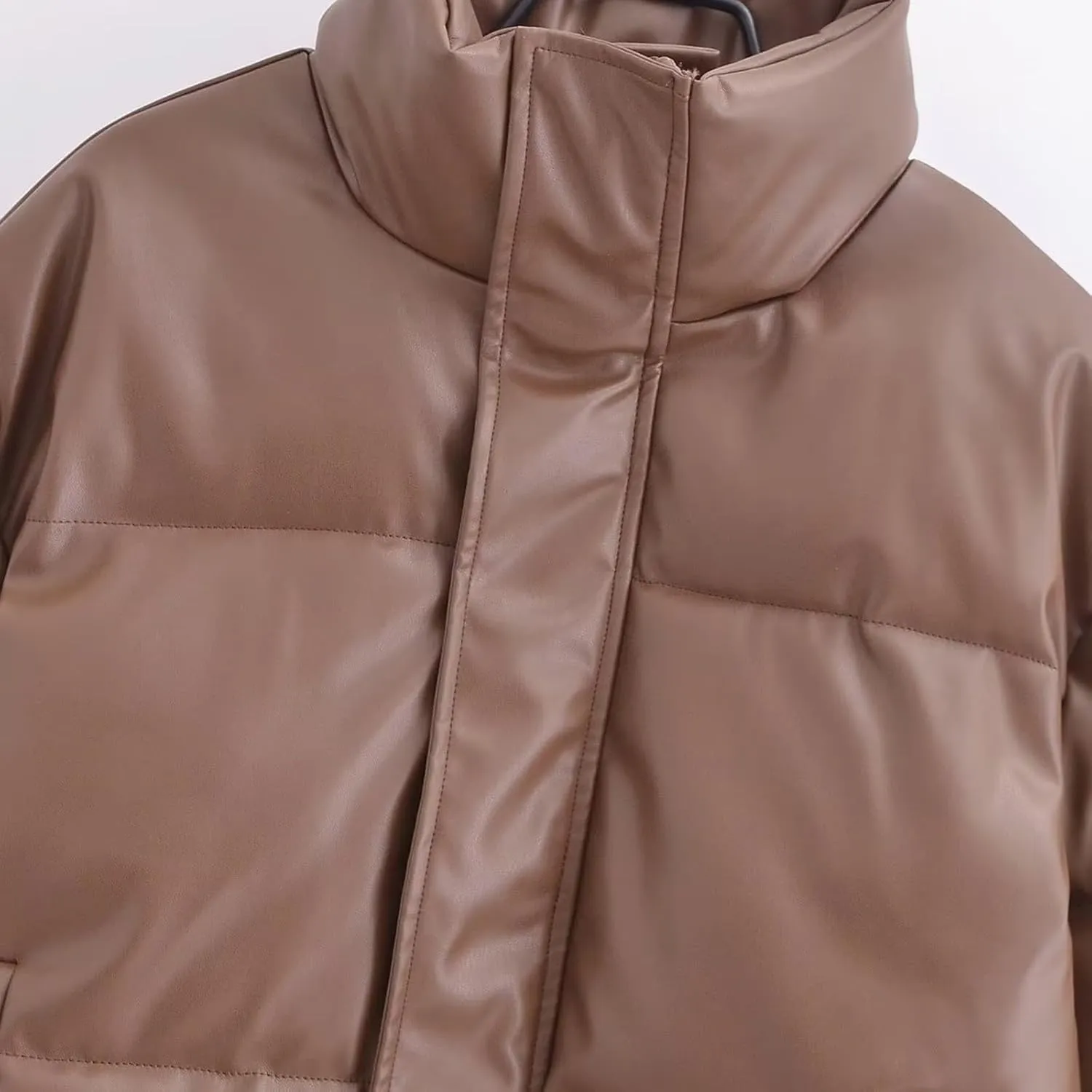 Women's Winter Cropped Puffer Jacket Oversized Stand Collar Zip-Up Short Imitation Leather Down Coat Quilted Jackets